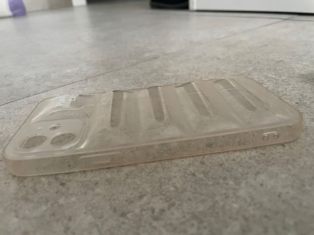 Fundas iPhone 12: Rosa y Transparente