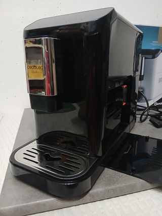 Cafetera Superautomatica Cecotec Cremmaet Macchia