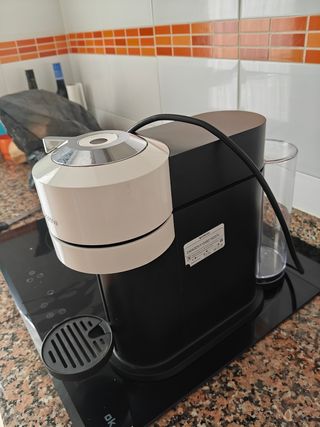 Cafetera De'Longhi Nespresso Vertuo Next ENV120.BM