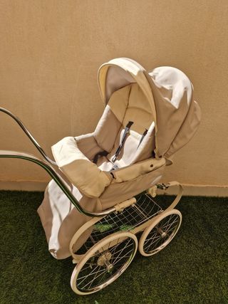 Carricoche clásica beige