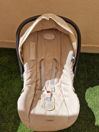 Carricoche clásica beige