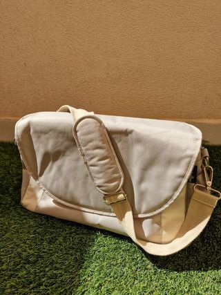 Carricoche clásica beige