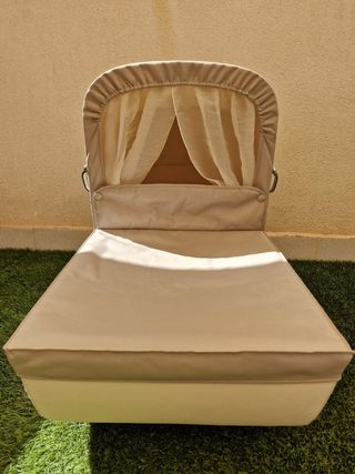 Carricoche clásica beige