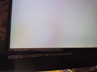 TV OKI 40" negra