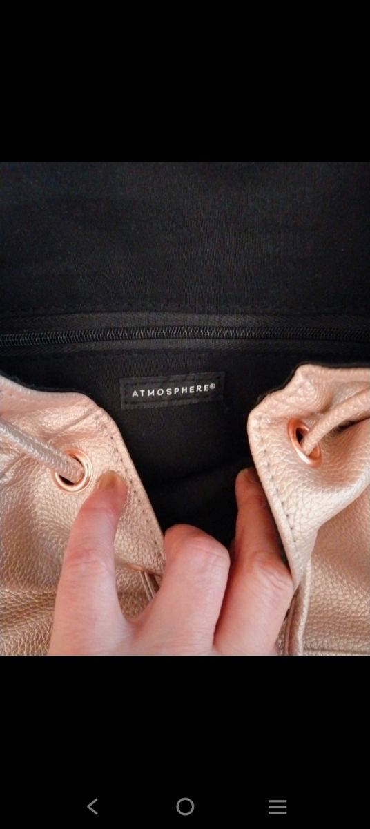 Mochila dorada metalizada