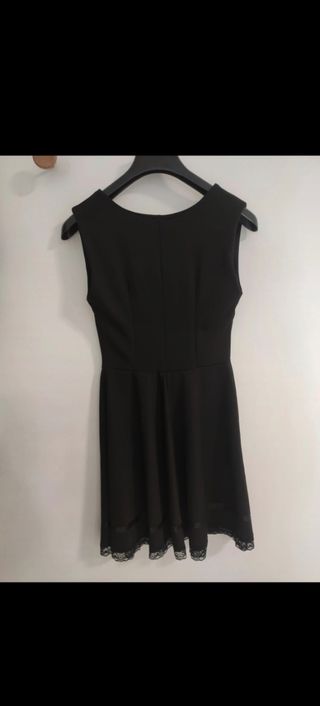 Vestito nero in pizzo