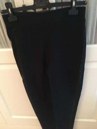 Pantalones negros c/ banda brillante
