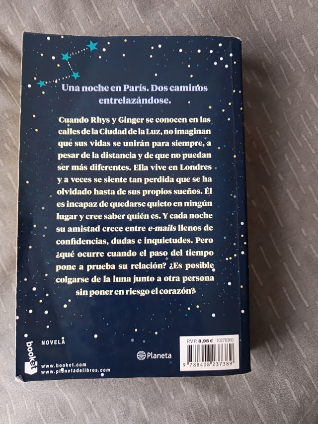 Nosotros en la luna: El libro más vendido del a...