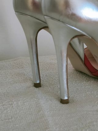 Décolleté rosso corallo e argento