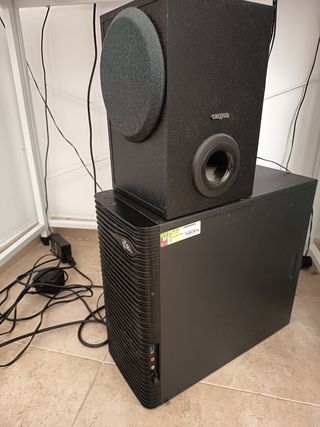 Ordenador PC  + Monitor HP + altavoces Creative 