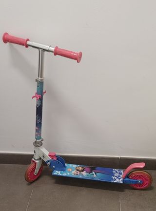 Patinete Frozen niña