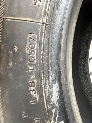 Neumáticos 225/60 R15 SE REGALAN