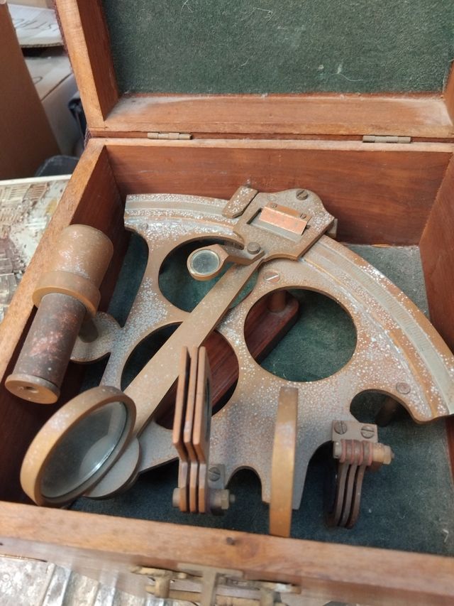 Antico sextante di bronzo