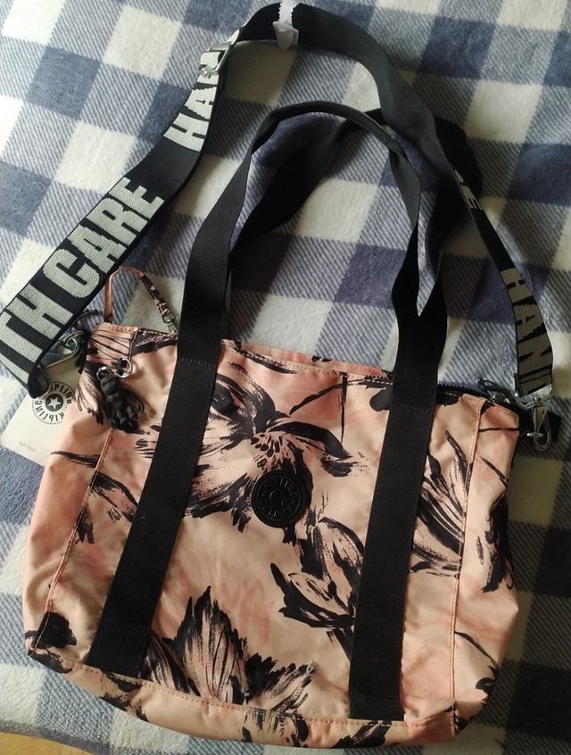 Bolso Kipling rosa y negro nuevo con etiqueta