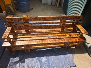 Sofá Palets Lijado Quemado y con barniz