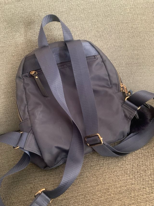 Mochila azul pequeña