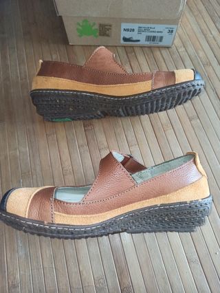 El Naturalista Merceditas Cuña Marrón-Beige 38