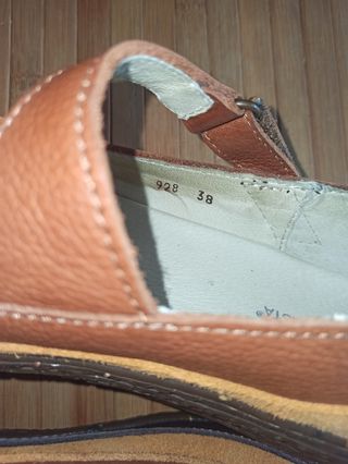 El Naturalista Merceditas Cuña Marrón-Beige 38