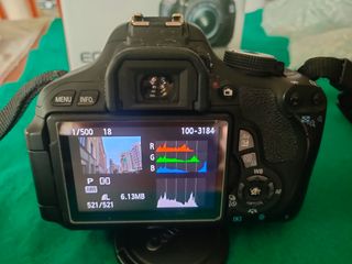 Canon EOS 600D - Cámara réflex