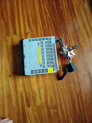 Clarion CZ201E Radio CD MP3 USB AUX