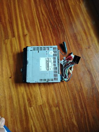 Clarion CZ201E Radio CD MP3 USB AUX