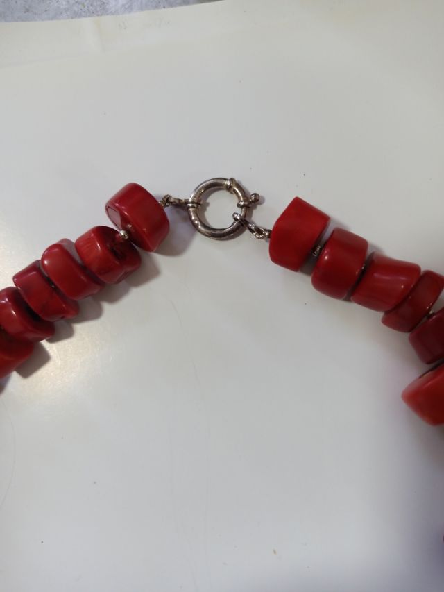 Collar rojo de coral 54 cm