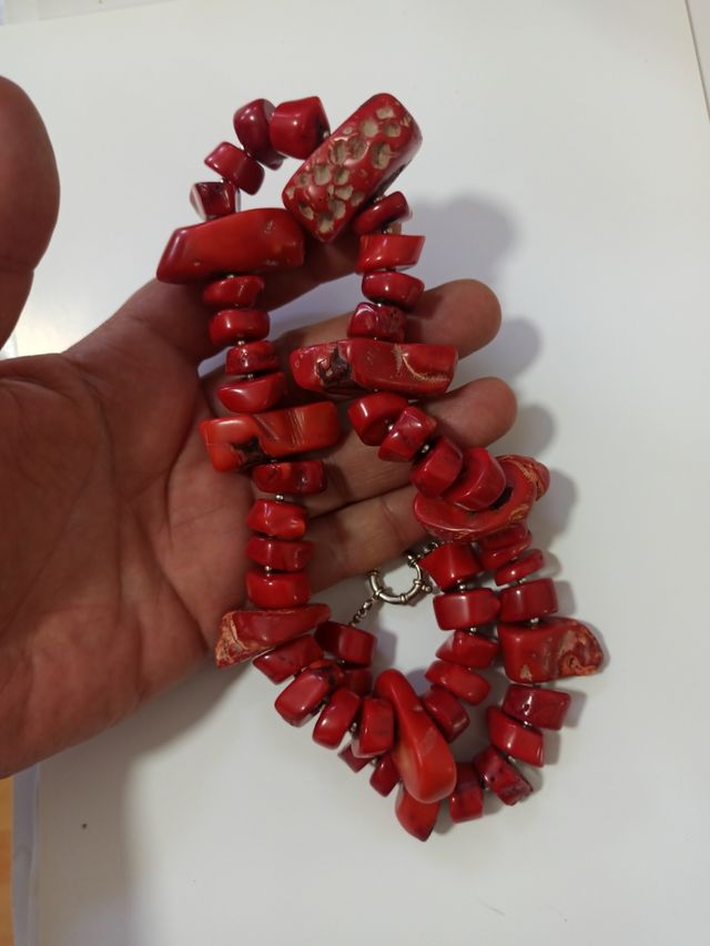 Collar rojo de coral 54 cm