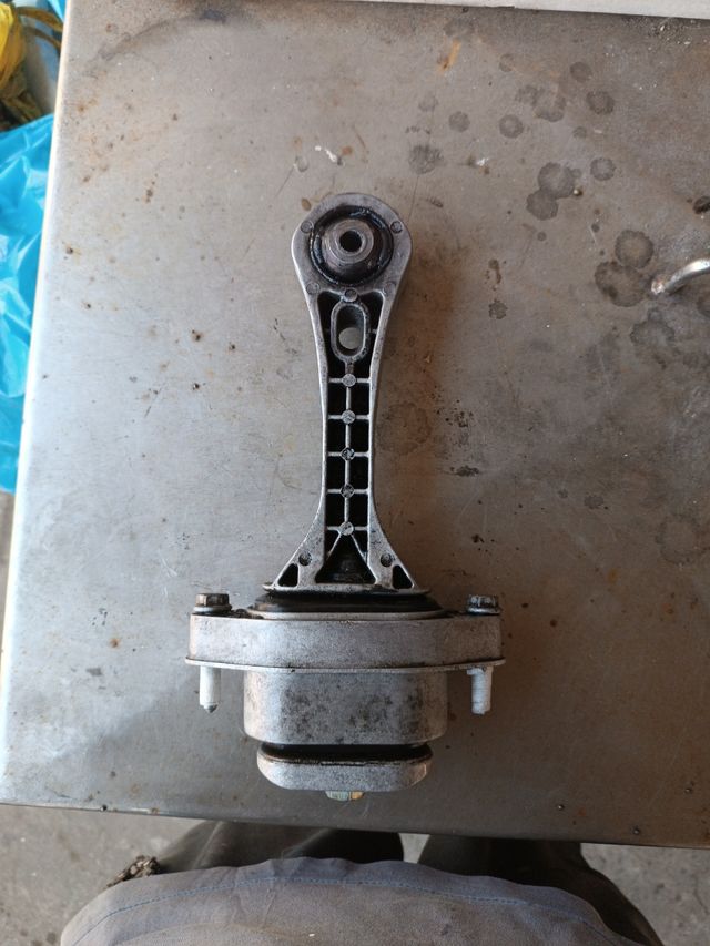 Soporte motor Golf IV 1.9 TDI