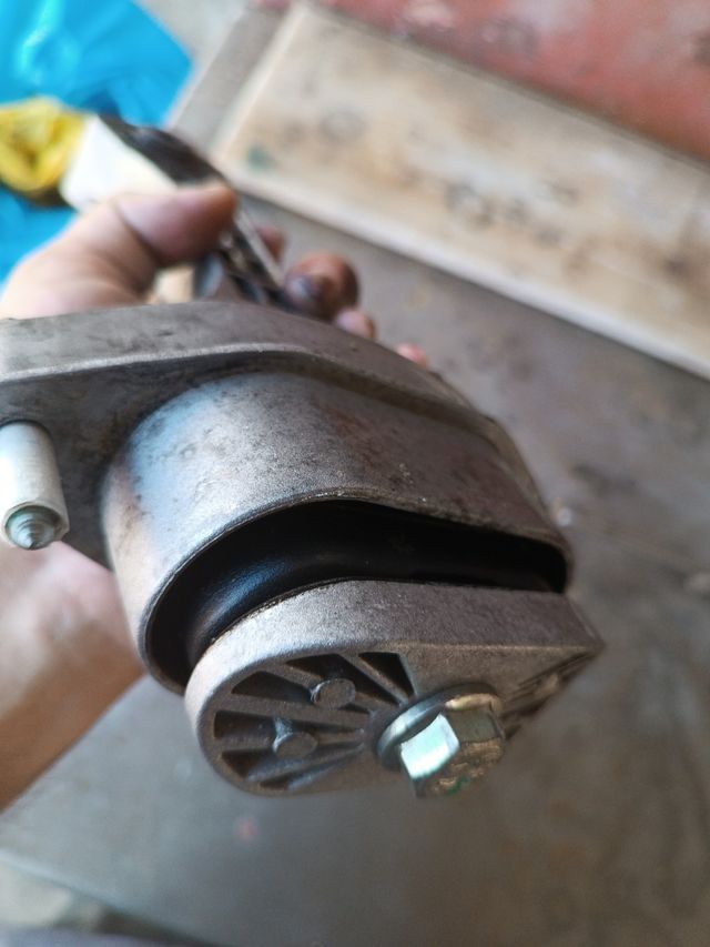 Soporte motor Golf IV 1.9 TDI