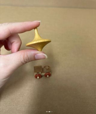 Trenino e trottola vintage in legno