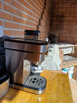 Cafetera Espresso Automática marca Cecotec