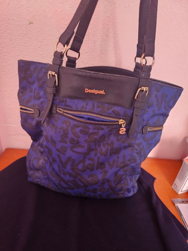 Bolso Desigual azul y negro