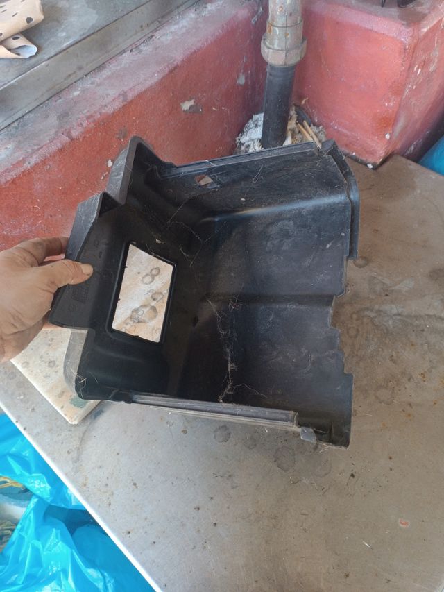 Tapa batería grupo VAG - Plástico