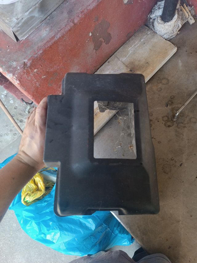 Tapa batería grupo VAG - Plástico