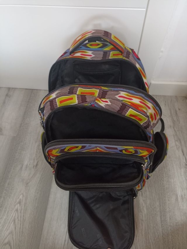 Mochila escolar infantil varios bolsillos