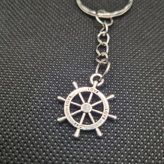 Portachiavi timone: regalo romantico comandante