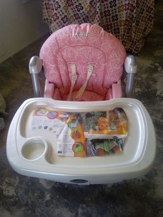Trona Plegable Bebé - Impecable