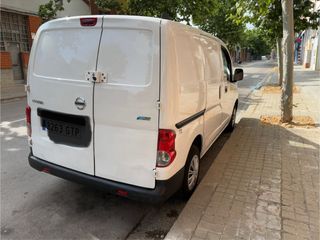 Nissan NV200 2010