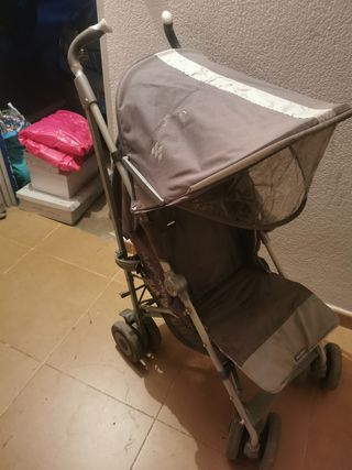 Silla paseo Maclaren compacta