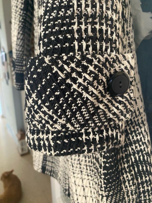 Abrigo NYCity blanco y negro