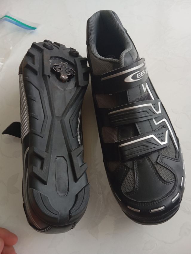 Zapatillas ciclismo automáticos talla 47,con calas
