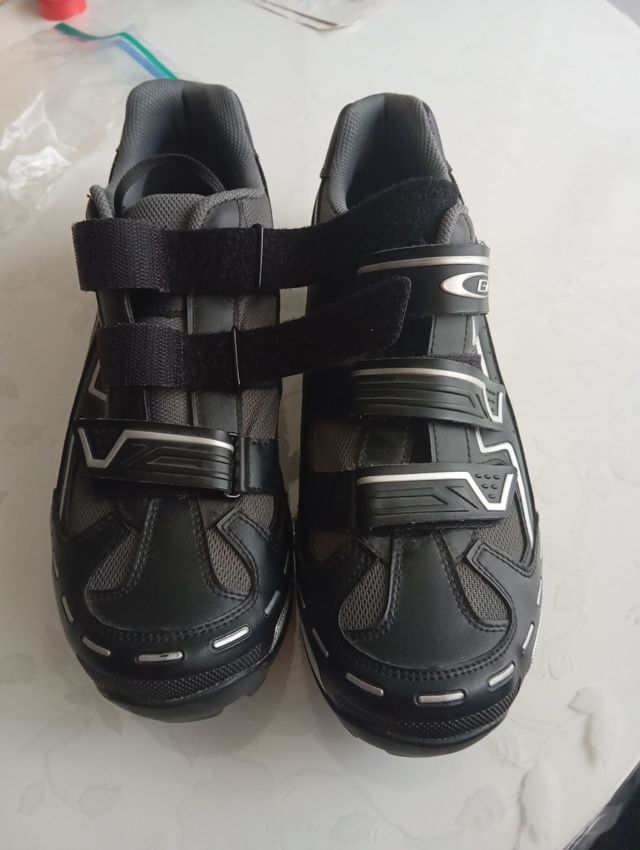 Zapatillas ciclismo automáticos talla 47,con calas