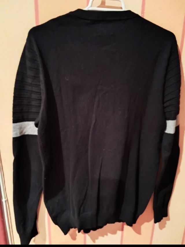 2 Jerseys Guess - Negros