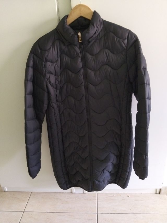 Abrigos rosa y negro