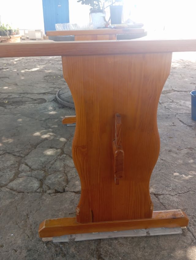 Tavolo in legno massello 70x90x75cm