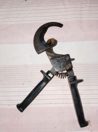 Cortacábles haupa. Herramienta