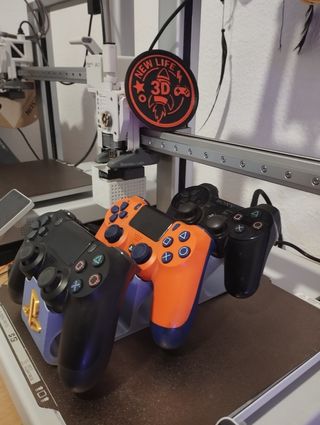 Soporte 3 mandos PS4 - Plateado y dorado