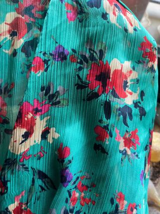 Mono flores ZARA talla M verde 