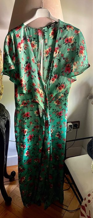 Mono flores ZARA talla M verde 