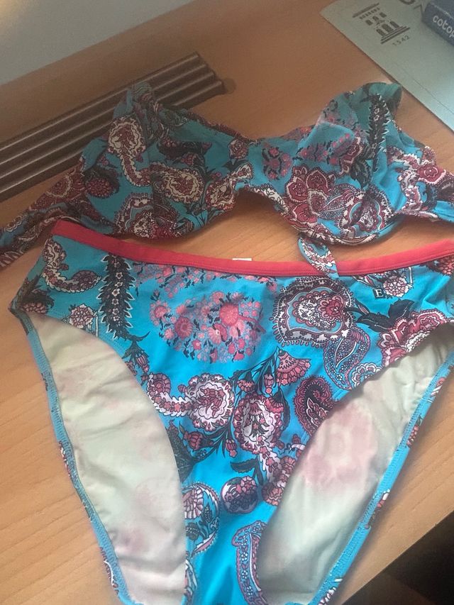 Bikini azul y rojo - Braga alta